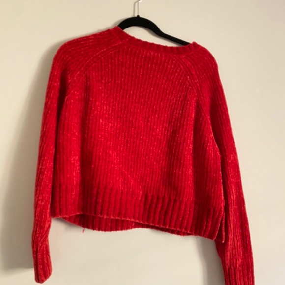 H&M red knit sweater - Picture 2 of 2